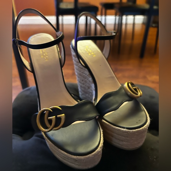 Gucci Leather Platform - Picture 5 of 6